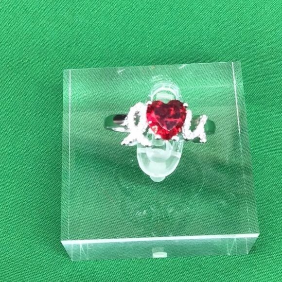 I Heart U Size 8 Red Glass Heart I Love You Sweetheart Valentine Ring SilverMark - Picture 1 of 7